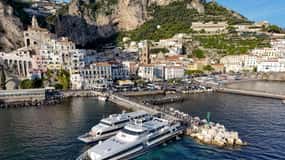 FÄRJA FRÅN NAPOLI TILL POSITANO OCH CAPRI
