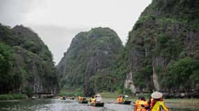 Au départ de Hanoi : excursion d'une journée à Hoa Lu, Tam Coc et la grotte de Mua