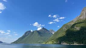 Hjørundfjord Fjordkryssning Ålesund-Øye enkel väg
