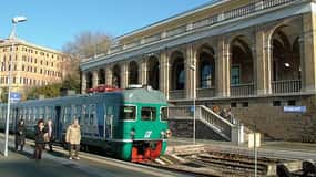 フラスカティ/ラヌーヴィオ/マリーノ: ローマ行き/ローマ発着の鉄道チケット