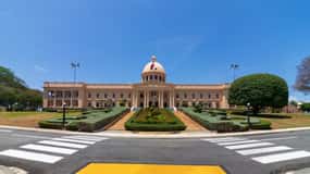 Santo Domingo City Tour: Colonial City, Los Tres Ojos, Lunch