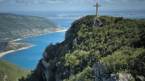 Lisboa: Setúbal, Arrábida & Azeitão Tour, with Wine Tasting!