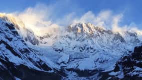 Pokhara: Annapurna Base Camp Trek with Meals and Guide-Nepal
