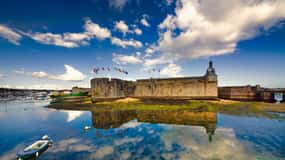 Concarneau: guided tour of the town center, walled city, history & landscapes