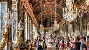 Giverny & Versailles Full-day Tour by Comfort Car