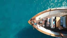 Forio: Ischia Island Boat Tour with Local Lunch and Swimming