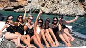Rethymno: Crociera privata in catamarano con pranzo e bevande