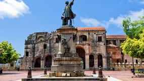 Santo Domingo: City tour e compras saindo de Bayahibe