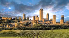Florence: San gimignano tour + Tasting Chianti Wines &Cheese