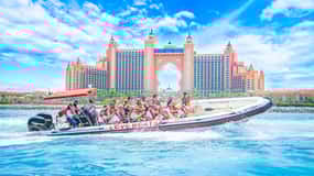 Dubai: Tur cu barca cu viteză pentru vizitare turistică cu ghid live