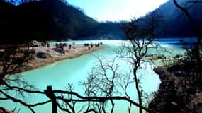 BANDUNG : MAKE CUSTOMIZED TOUR WITH CAR CHARTER AND DRIVER