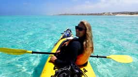 Exmouth: Lagoon Explorer - Tour de día completo en kayak y snorkel