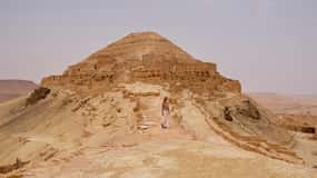 From Djerba & Zarzis : Tataouine chenini & berbers day tour