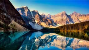 Banff: Lake Louise and Moraine Lake Half-Day Tour