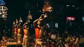 Varanasi: Visita de um dia a Sarnath com Drifting e Ganga Aarti