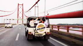 LISBON SUNSET TO NIGHT in Vintage Jeep with DRINKS ON BOARD