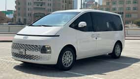 Dubai or Abu Dhabi: Private Chauffeur Service