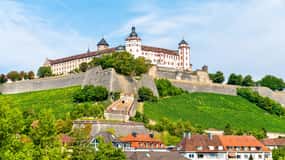 Würzburg: Express Walk with a Local
