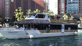 Chicago: Tiki Bar Cruise on Chicago River or Lake Michigan