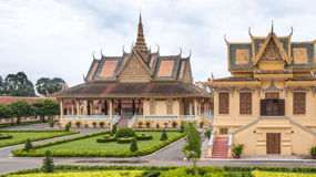 Explore Phnom Penh, Cambodia's Capital City, French Guide