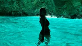 Vlore: Grama Bay & Karaburun Caves 8-Hour Speedboat Tour