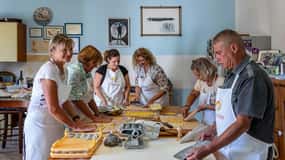 Arzachena: lezione di cucina a casa di un locale