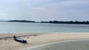 Jakarta: Thousand Island Tour with Canoeing and Snorkeling