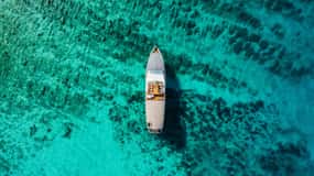 Split: Blue Lagoon and 3 Island Cruise with Food and Drinks