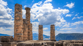 Private Luxury Tour: Delphi, Arachova and Hosios Loukas