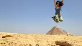 Cairo: Private Pyramids, Museum & Bazaar Tour with Lunch