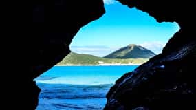From Rio: Arraial do Cabo Day Trip with Boat Tour