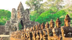 Siem Reap: Angkor Wat Tour with Private English Guide 2 Days