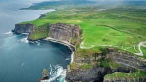 Desde Dublín: Excursión de un día a los Acantilados de Moher, Burren y la ciudad de Galway.