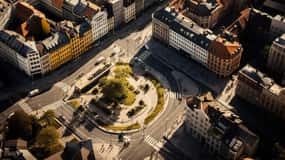 Malmo: Insta-Perfect Walk with a Local