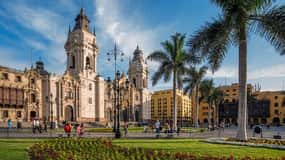 Lima : Visita de la ciudad en autobús panorámico - A pie y Catacumbas