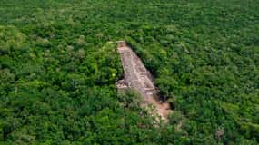 Visita las Ruinas Mayas de Coba, nado en Cenote y comida tradicional