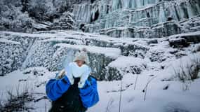 Rovaniemi: Korouoma Canyon & Frozen Waterfalls Tour with BBQ