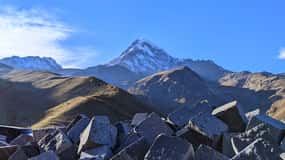 From Tbilisi: Kazbegi Tour - Zhinvali - Ananuri - Gudauri
