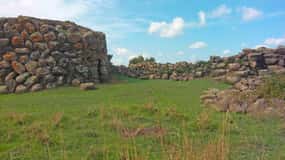Borore: tour archeologico con degustazione