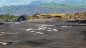 From Taormina: Mount Etna Tour to 2900m with Cable Car