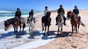Dakhla: Horseback Riding Tour