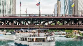 Chicago River: 1.5-Hour Guided Architecture Cruise