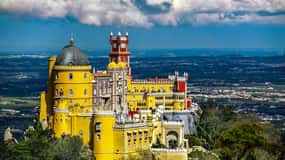 Magica escursione di un giorno: Palazzo Pena, Sintra, CaboDa Roca e Cascais