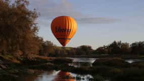 Perth to Northam: Balloon flight including shuttle bus