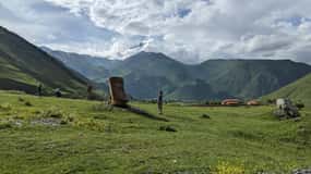 From Tbilisi: Kazbegi Tour - Zhinvali - Ananuri - Gudauri