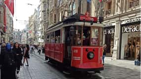 Full-Day Istanbul Tour with Transfer and Lunch Included