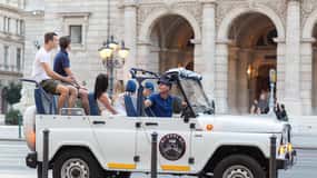 Iconic Budapest tour with Classic Russian Jeep and G-Wagon