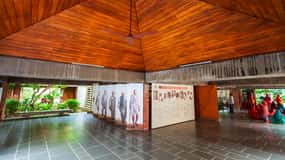 Ahmedabad: Full Day City tour with Heritage Walk & transfers
