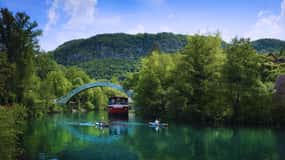 From Annecy: Visit Chanaz, tastings, and cruise on the lake