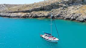 Sailing tour around Lindos with food and drinks